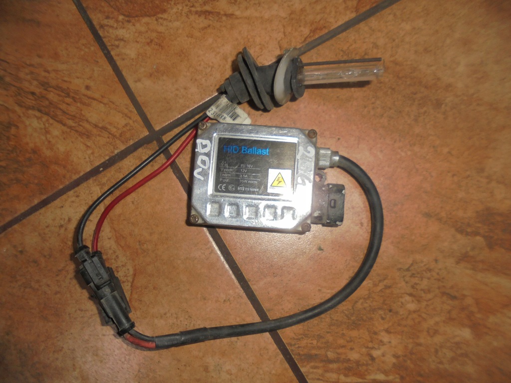 фото №1, Peugeot 206 1.4b преобразователь ксенон