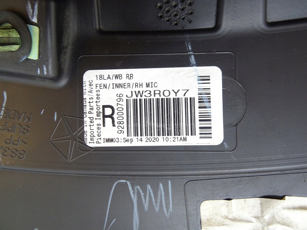 фото №12, 2015-2023 challenger srt widebody молдинг розширювач крила накладка задня