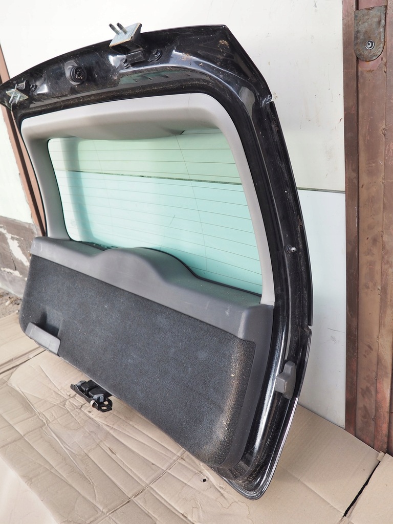 фото №6, Volvo v50 захист оббивка кришки задня задній багажника лак 019 чорний