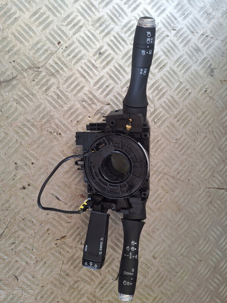 фото №1, Стрічка перемикачі перемикачі renault clio v zoe