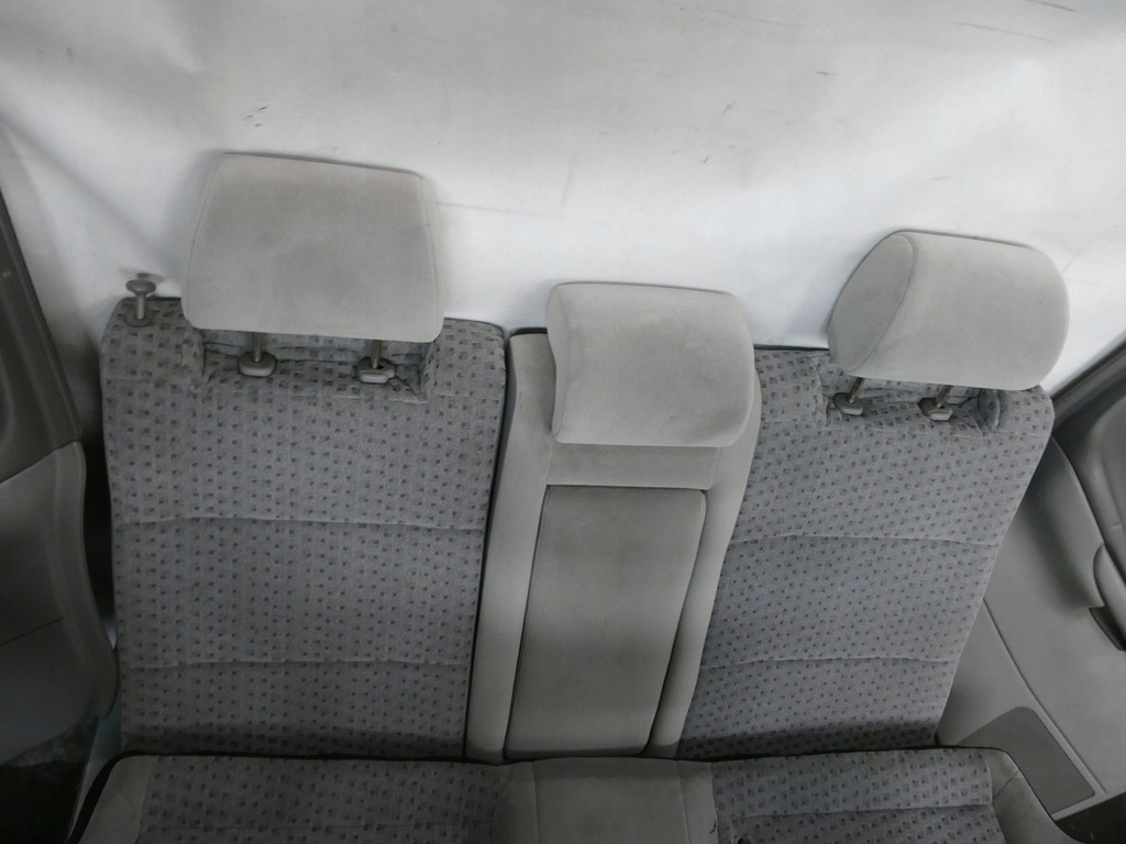 фото №9, Mazda 626 gf v sedan сиденье заднее сиденье обшивка комплект