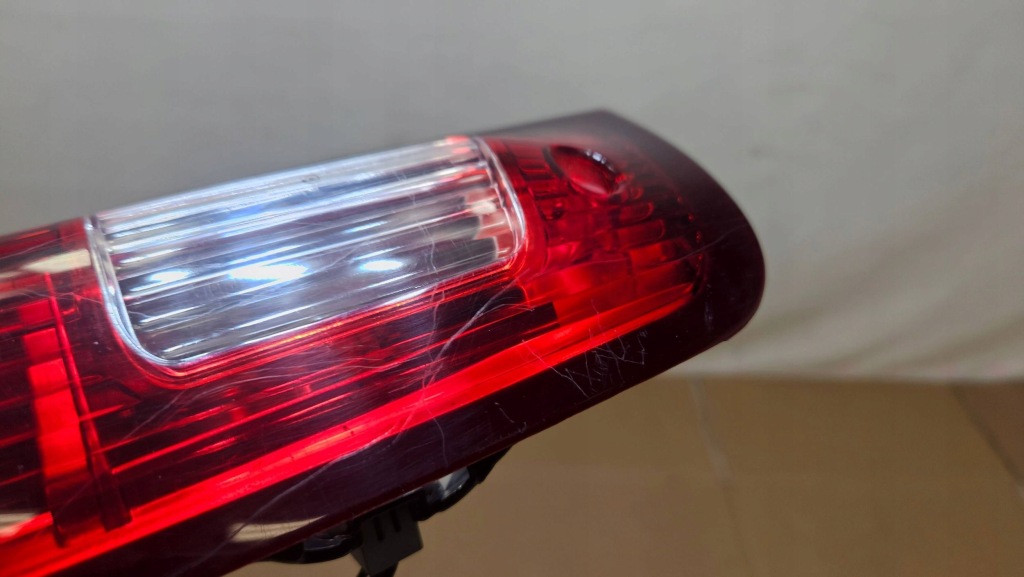 Третій світло стоп dodge ram 1500 55372082 Зі Шроту