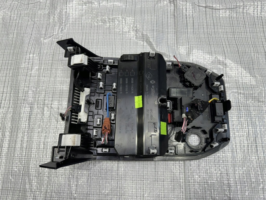 фото №2, Лампа стельовий renault austral e-tech