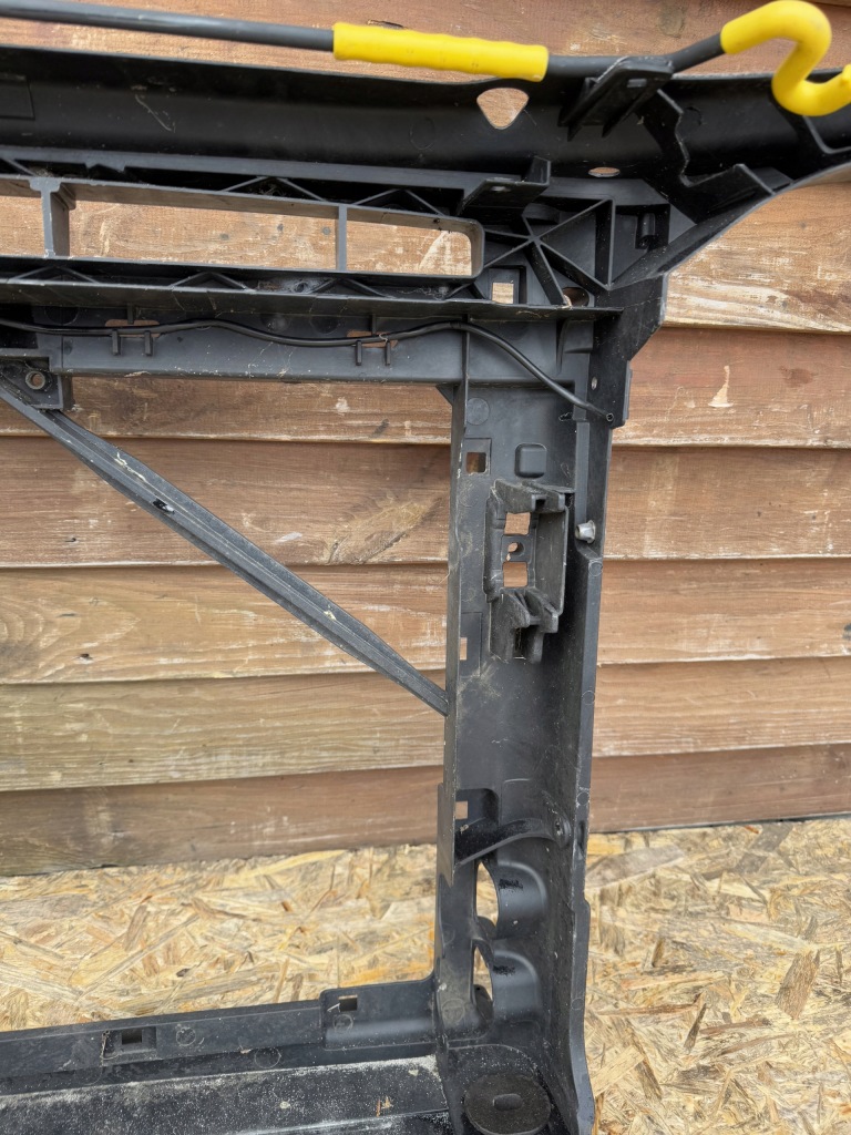 фото №11, Pas передний усилитель skoda octavia iii 5e0805588