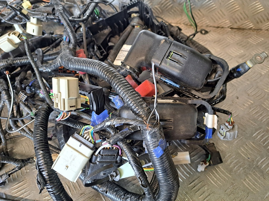 фото №4, Ford ranger 2019 r 3.2 tdci електропроводка відсік двигуна