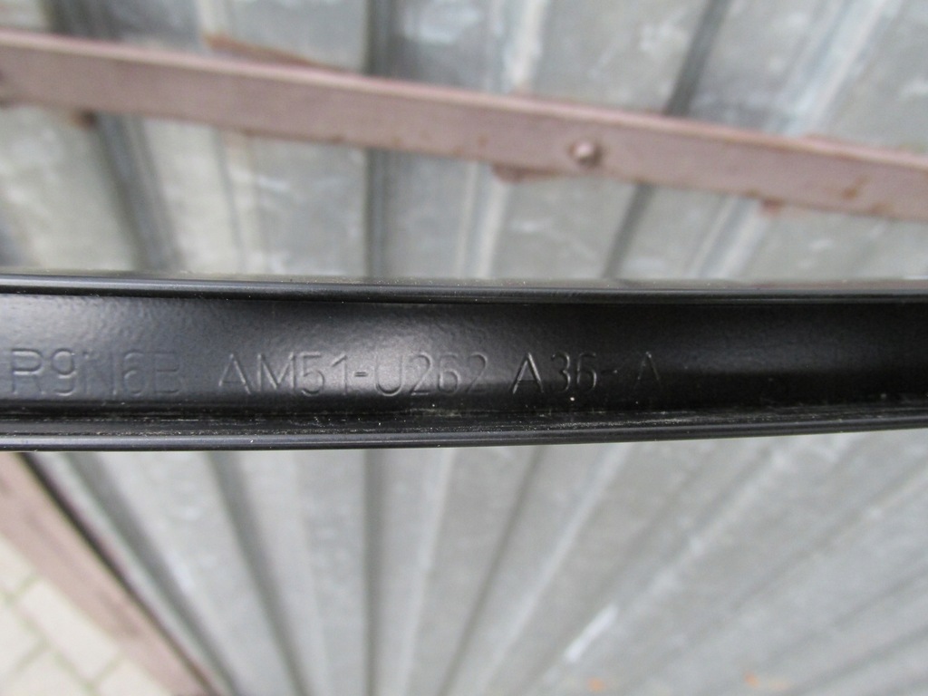 фото №7, Рамка молдинг дверь стекло задняя grand c-max mk2 2011