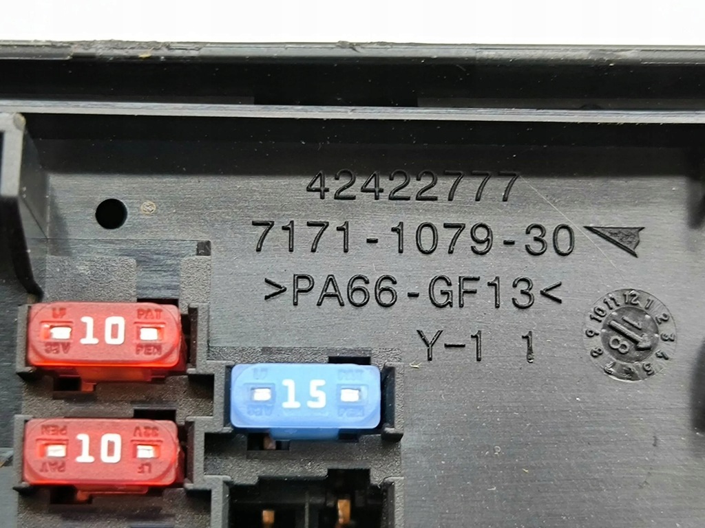 фото №12, Chevrolet bolt 2018 коробка запобіжників / комплект