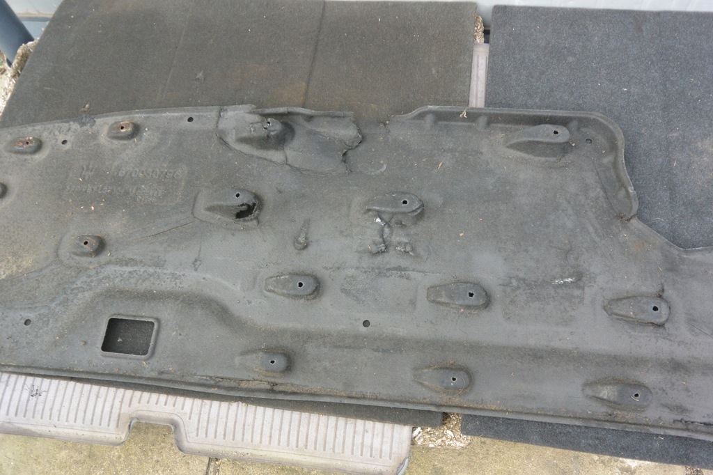 фото №9, Захист підвіска бризковик права maserati ghibli iii