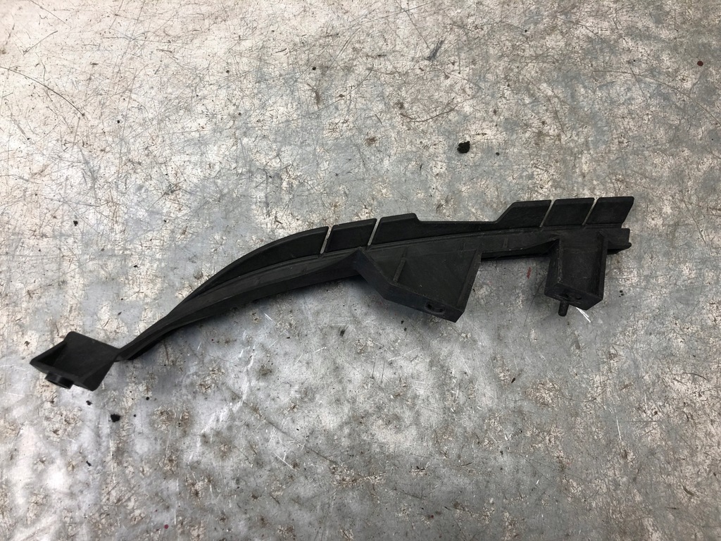 фото №3, Напрямна лампи правий перед mazda rx-8 rx8 f151-50151