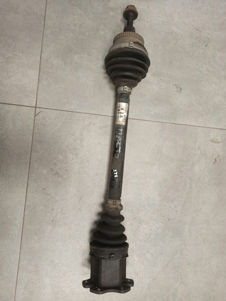 фото №1, Audi a4 b6 1.9 tdi приводной вал правая передняя 8e0407272s