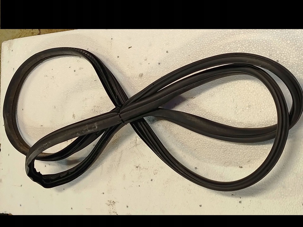 фото №1, Прокладка дверь левый задняя peugeot 5008 i 09-16