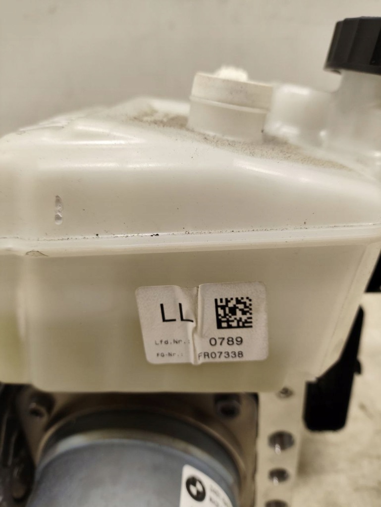 Насос гальмівна bmw i4 2023 5a7d048 Оригінал