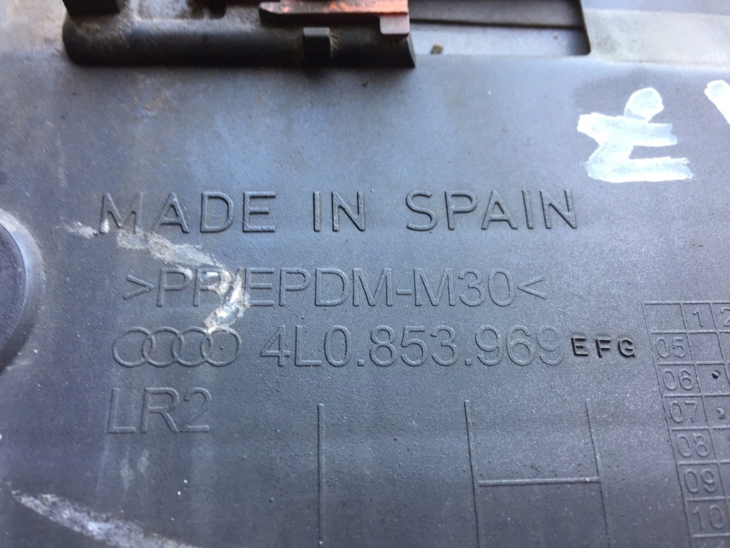 фото №13, Audi q7 4l lz9y молдинг нижняя дверь левый задняя задняя