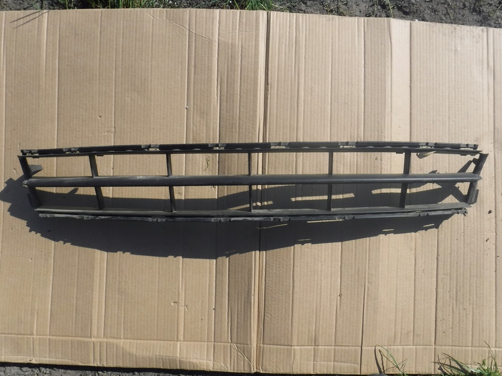 фото №4, Решётка бампера средняя renault laguna ii