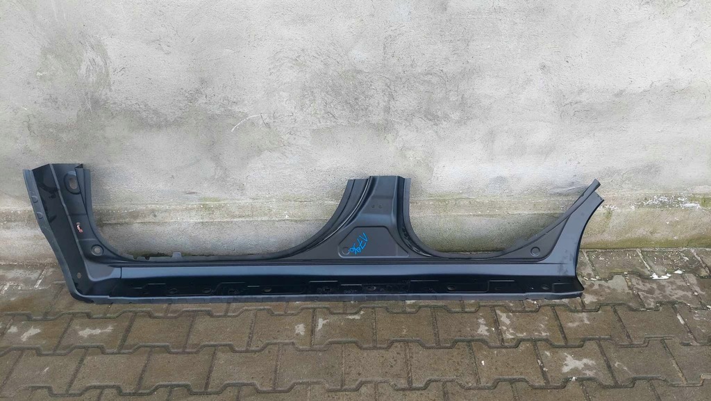 фото №6, Mitsubishi space star ii 13- порог правый новый оригинальный номер 1796