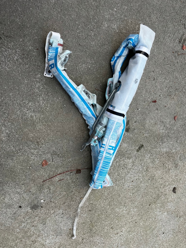 фото №1, Alfa romeo stelvio шторка безопасности подушка безопасности правая 00505681850