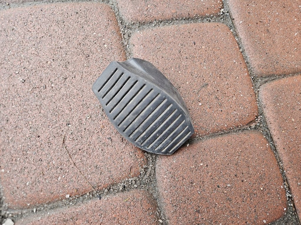 Купити Гумовий елемент гумка na педаль гальма opel adam 3801990120