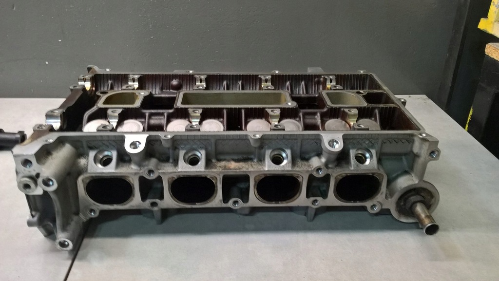 фото №9, Головка валы крышка mondeo mk3 1.8 1s7g6090bu