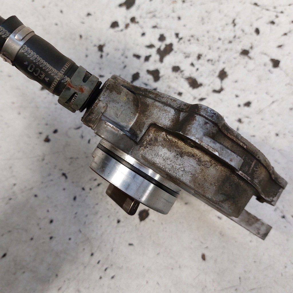 фото №8, Audi a4 b6 2,0fsi насос вакуум luk 06d145100d