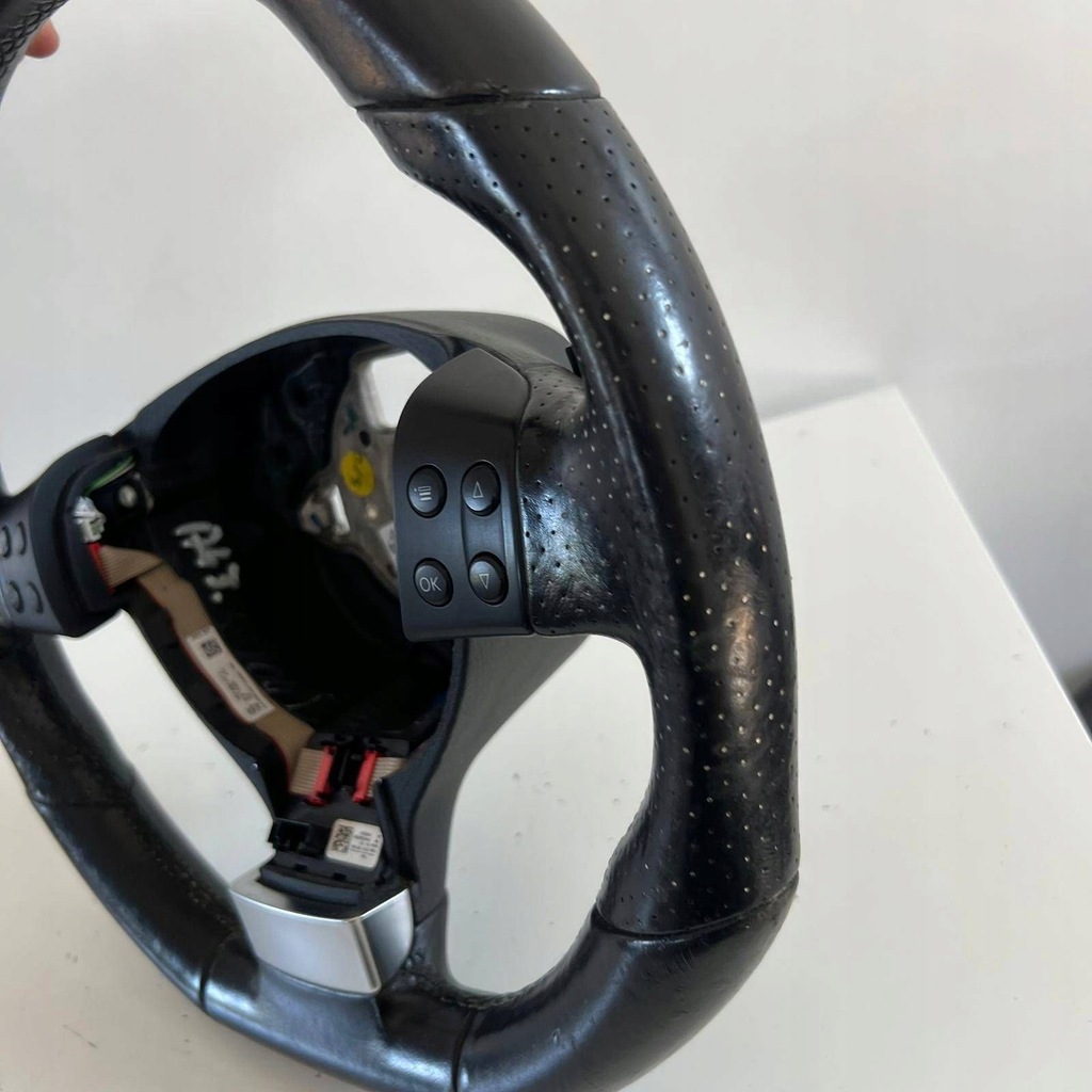 фото №9, Vw golf v 5 r32 gti scirocco повітропровід dsg шкіра зрізана мультифункція 1k841