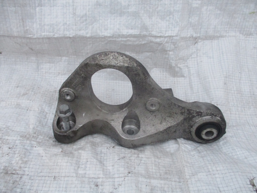 фото №1, Кронштейн полуось volvo 2.0d d4 v60 s80 ii s60 ii v70