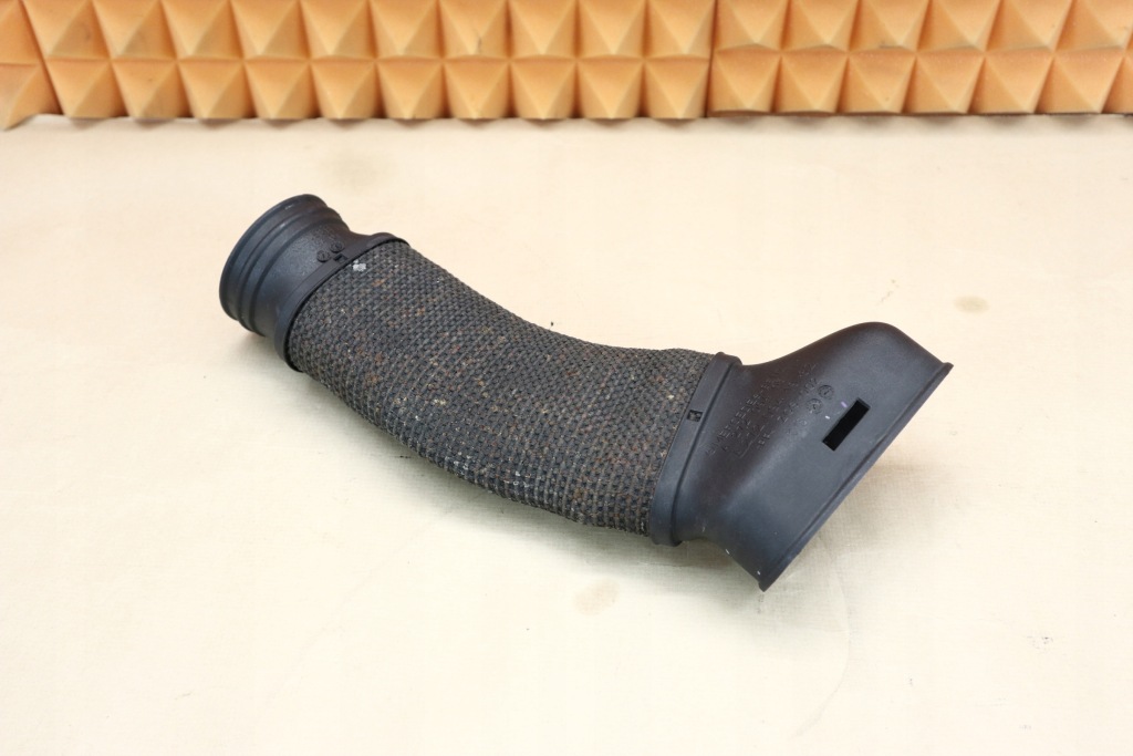 фото №1, Mercedes slk 171 r171 труба воздухозаборник впуск воздуха левый a2720941982 3.5 v6