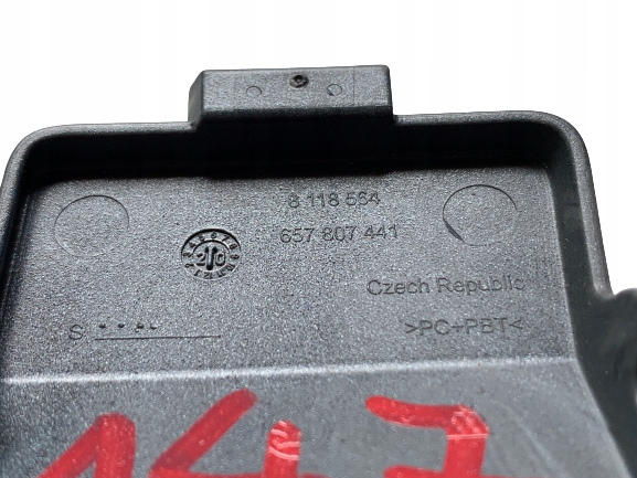 фото №3, Skoda scala 19- заглушка бампера фаркоп задня