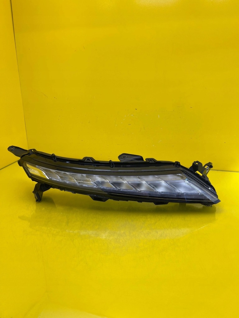 фото №1, Лампа права led mitsubishi eclipse cross lift 21r - 92206010