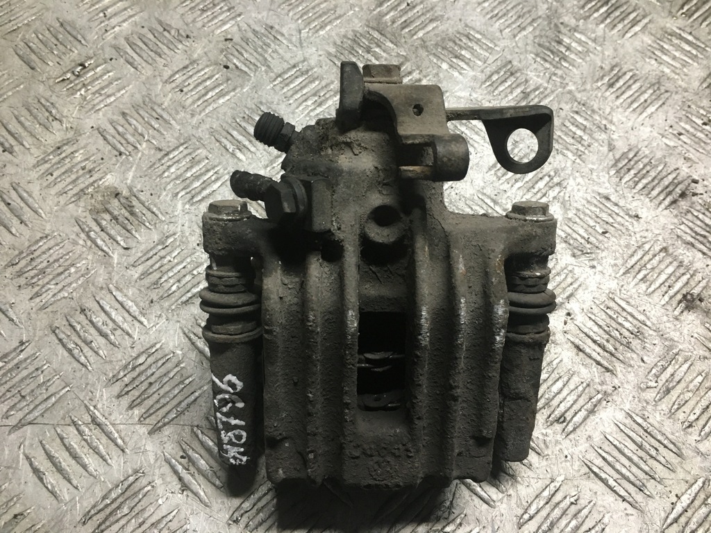 фото №1, Audi a3 8l 1.6 суппорт левый задняя