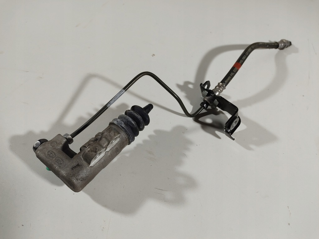 фото №14, Kia stonic 17- цилиндр сцепления помпа сцепления