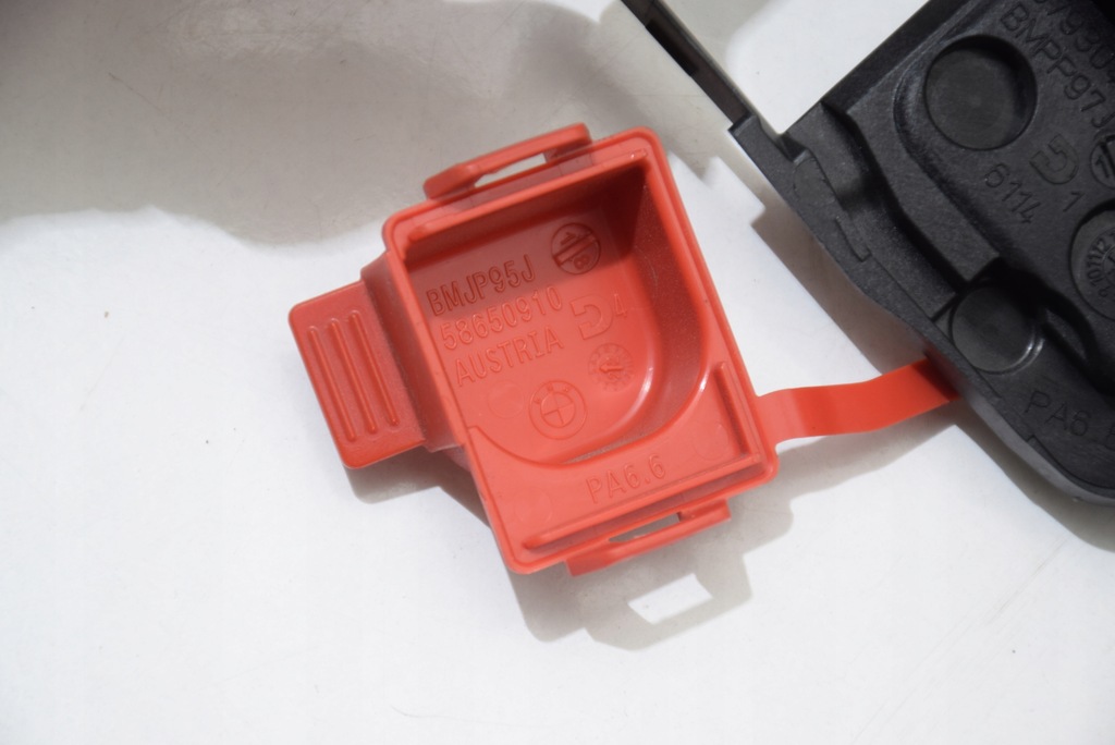 фото №8, Bmw g20 g21 защита корпус клемма соединитель зарядки аккумулятор