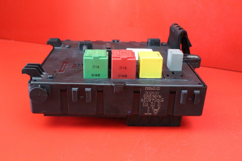 фото №5, Коробка запобіжників bsi 13112913 opel signum 2.2 155 km 03-08