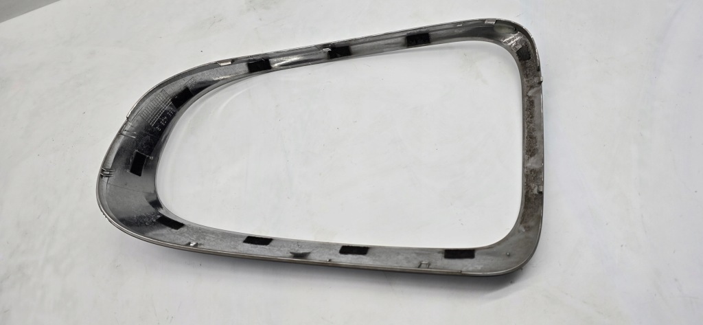 Рамка хром права лампи задній mini f60 7385428 Оригінал