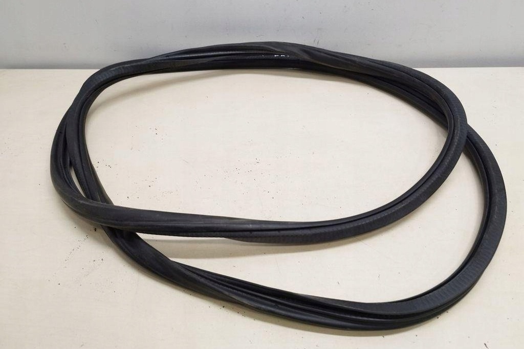 фото №13, Прокладка кузовна задніх двері porsche cayenne 92a 7p0867367d 4.8l