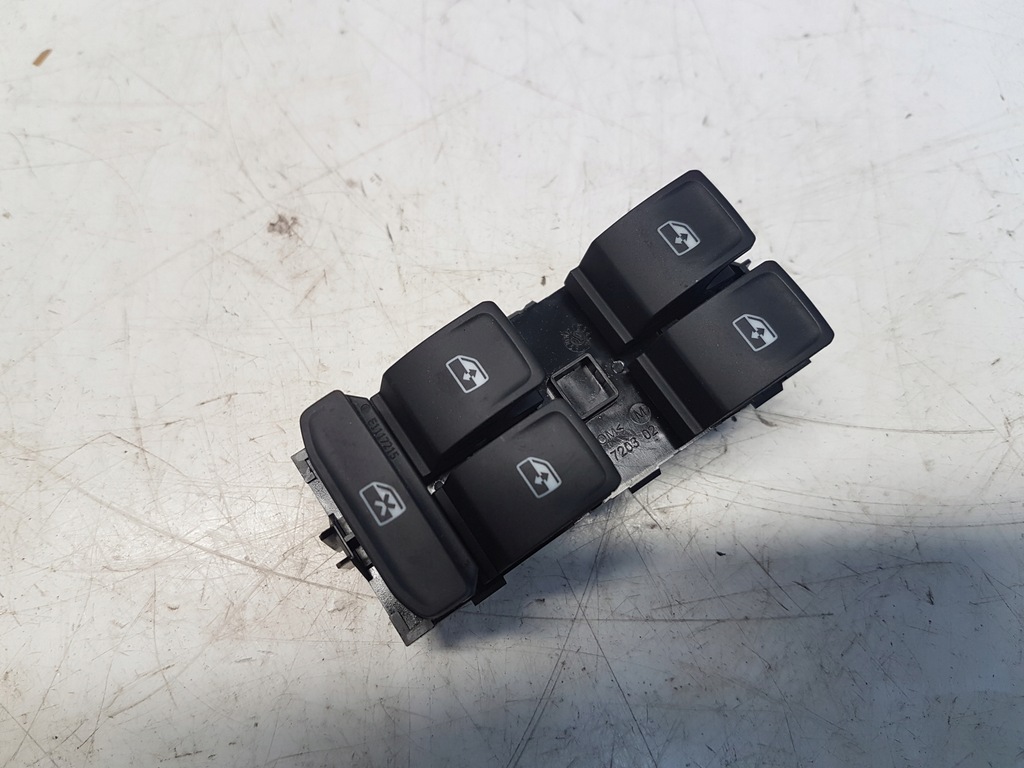 фото №1, Skoda scala переключатель панель окон 5g0595857d