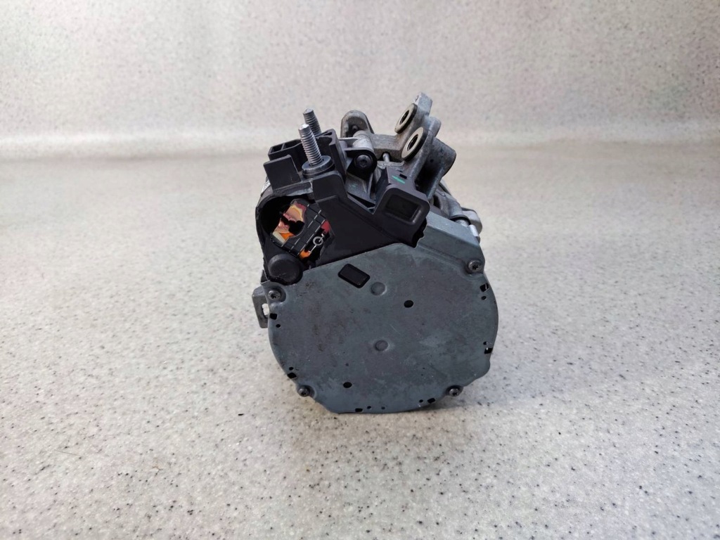 Генератор volvo xc40 s60 v60 xc60 v90 xc90 mild hybird 36012933 32300720 Недорого