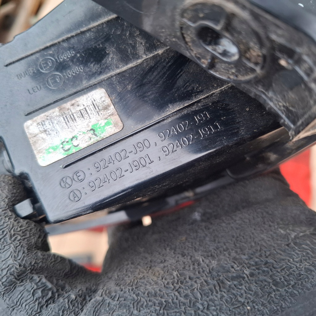 фото №10, Hyundai kona лампа задня комплект 4szt ліва права w крила + кришка багажника