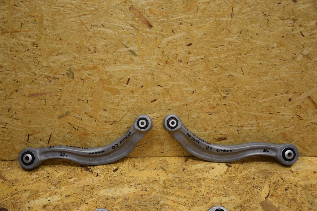 фото №13, Рычаг задняя banan левый правый audi q7 q8 4m 21r оригинал 4m0505372 4m0505371