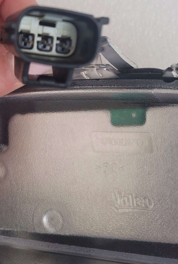 Противотуманная фара левый led фонарь  drl volvo xc60 1 2013- 31420393 с Разборки