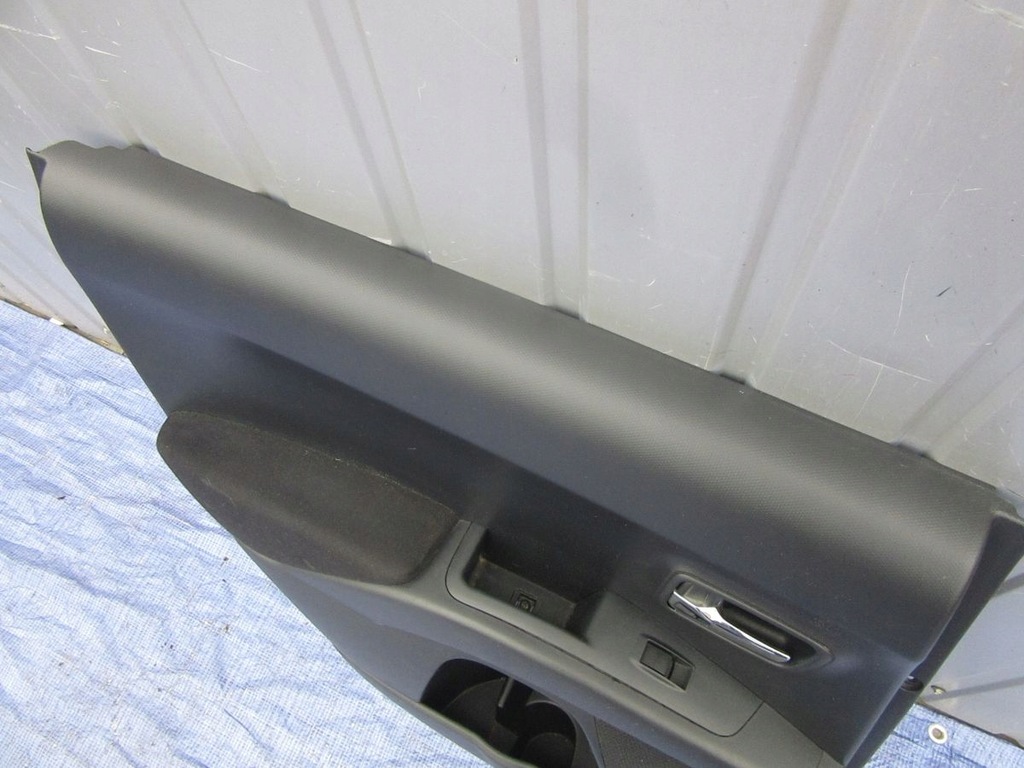 фото №12, Citroen c-crosser 2008 обшивка обшивки двері задня перед комплект