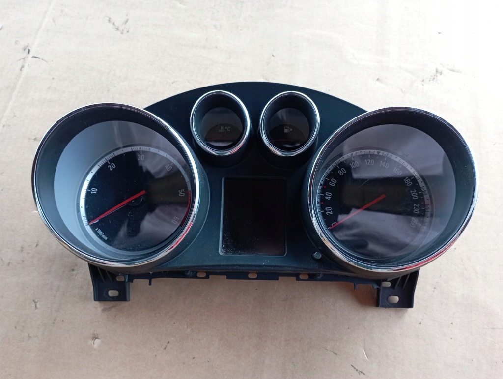 фото №1, Opel insignia a счетчик приборы europa 2.0 cdti