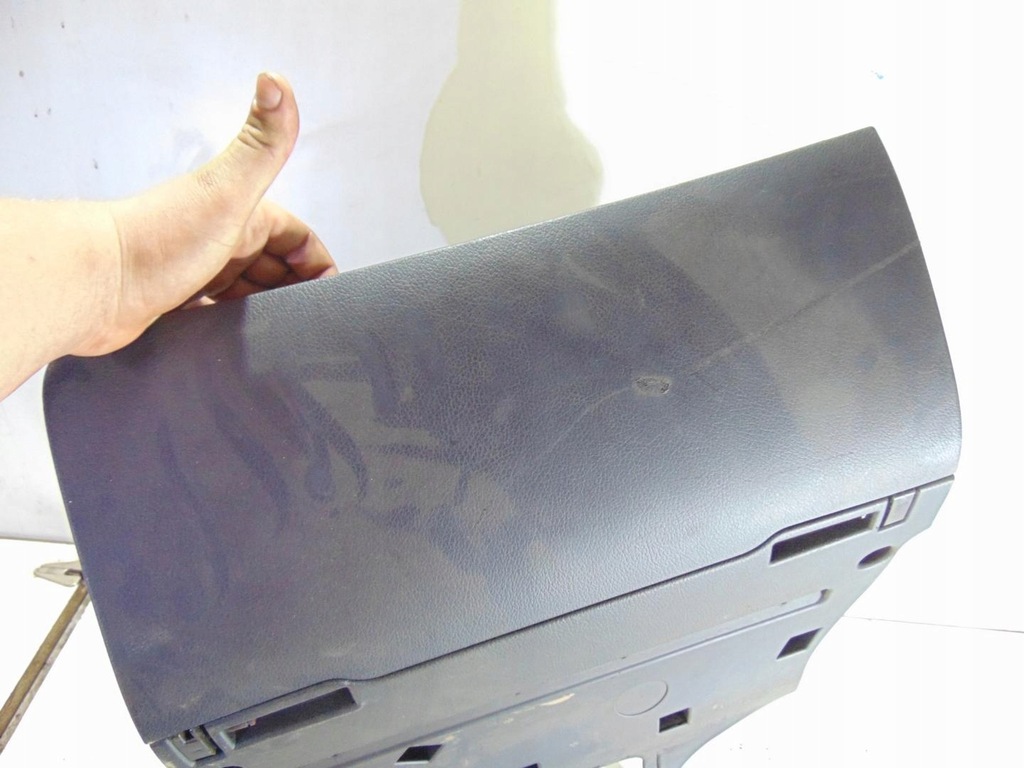 фото №8, Бардачок audi a6 c6 4f1857035