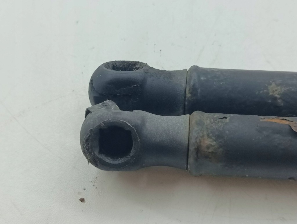 фото №6, Hyundai santa fe 2008 комплект привод капот передней