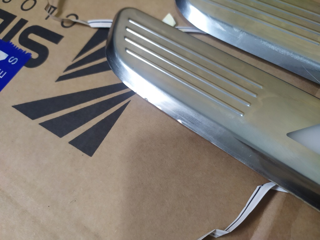 фото №7, Накладки накладки порогові amg w205