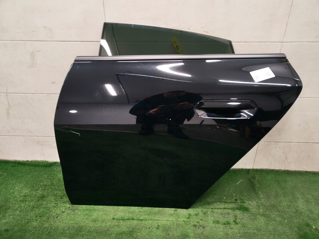 Купить Bmw 4 g26 дверь левый задний  668