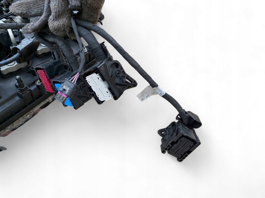 фото №16, Audi q8 двигун