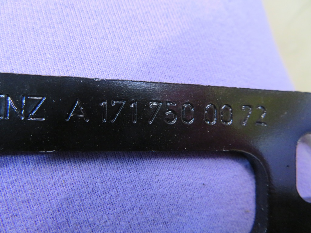 фото №4, Mercedes slk r171 04 петля задний крышки задняя правый