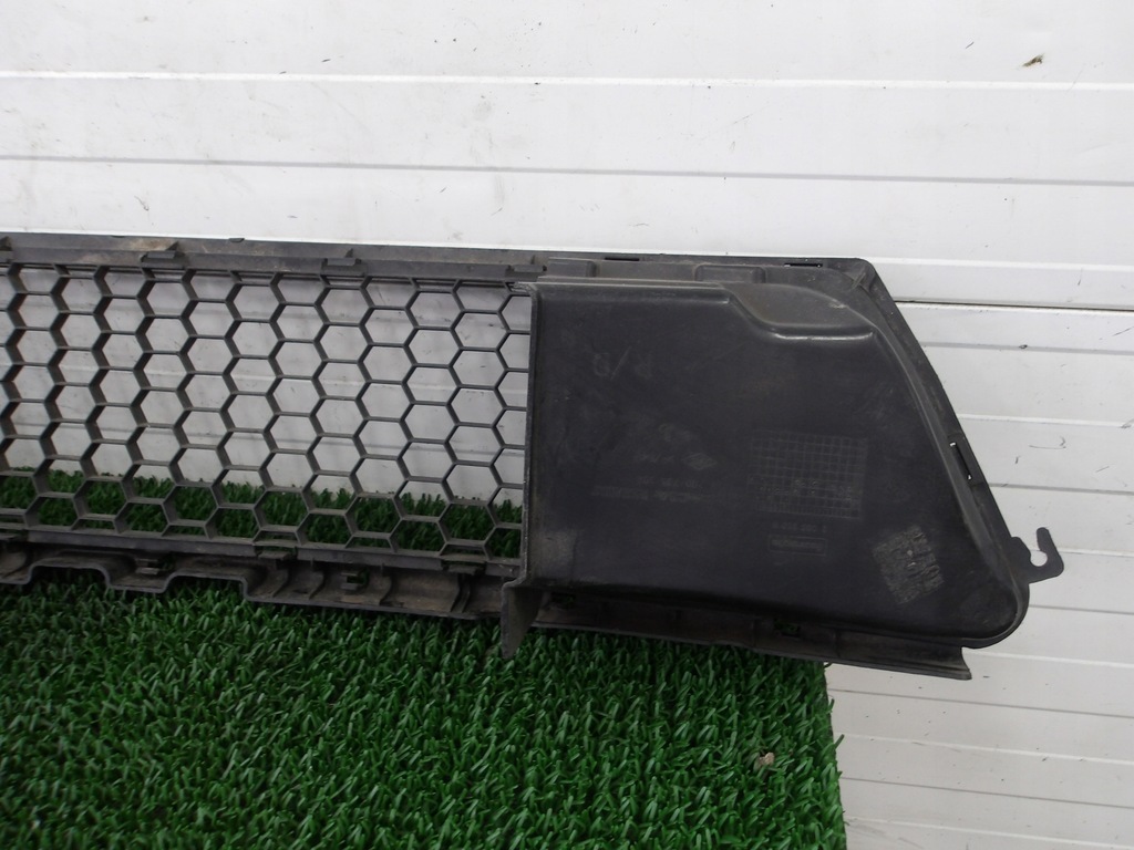 фото №6, Dacia sandero i 08- решётка бампера 8200735108