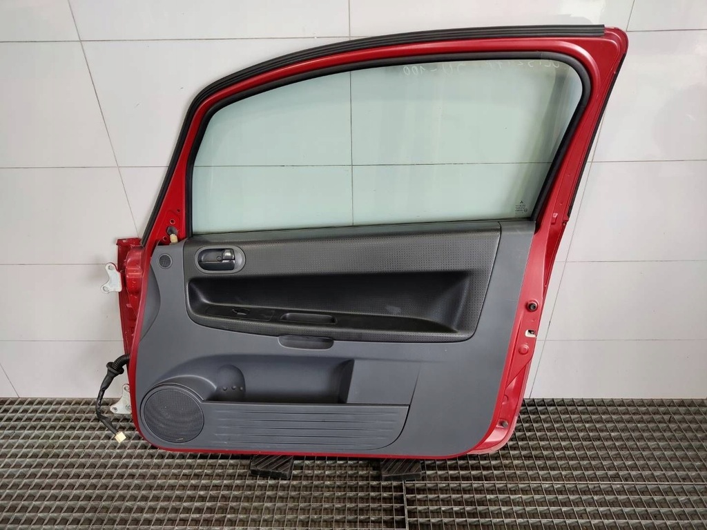фото №6, Дверь правый перед передние правое mitsubishi colt vi 3d kpl