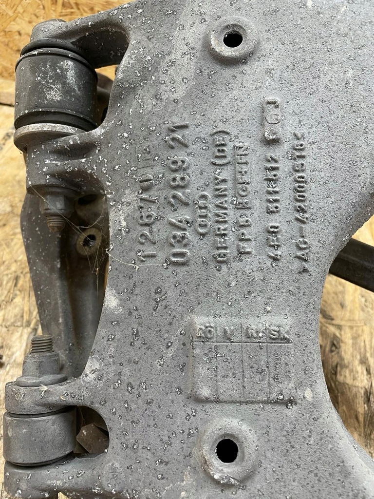 фото №7, Поворотный кулак рычаги ступица правый задняя audi a8 s8 d3 5.2 4e0511512